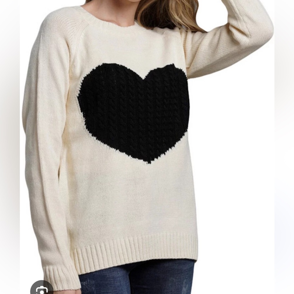 NWT Luna Tuccini Cream Sweater with Black Heart